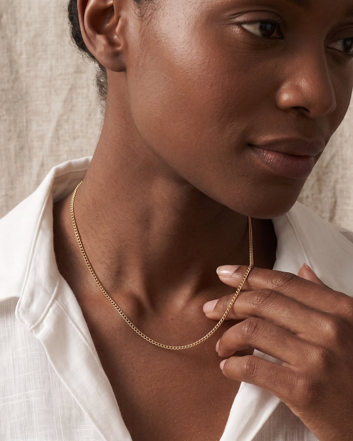 Dainty Baby Curb Chain Necklace model