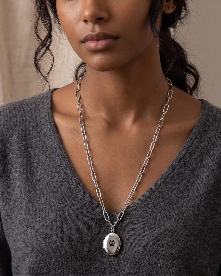 Engravable Oval Locket Necklace model